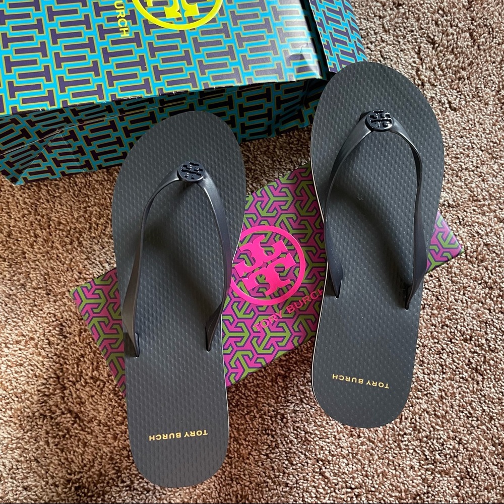 NWT Tory Burch flip flops